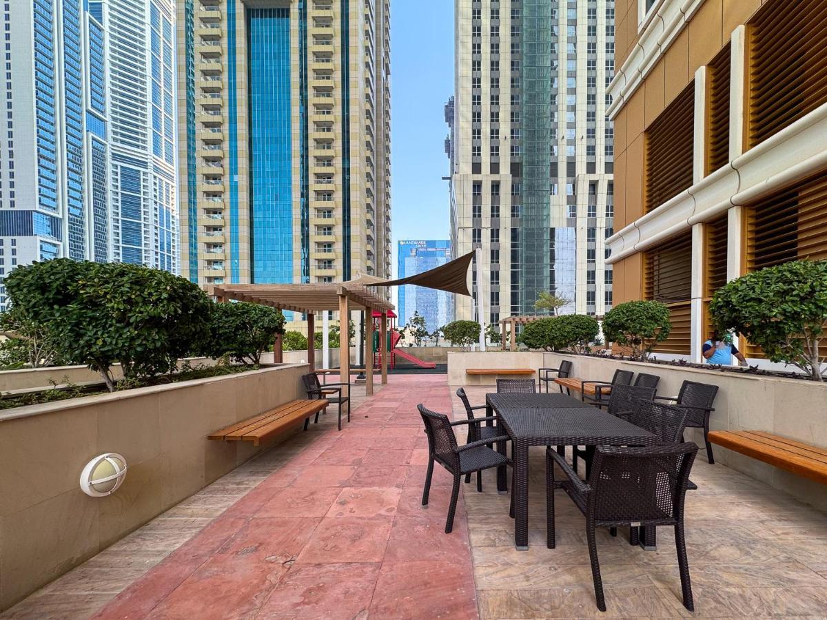 Attractive 1br With Sea View Near Barasti Club Dubai